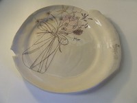 http://www.francesleeceramics.com/files/gimgs/th-38_country flowers large plate-web.jpg